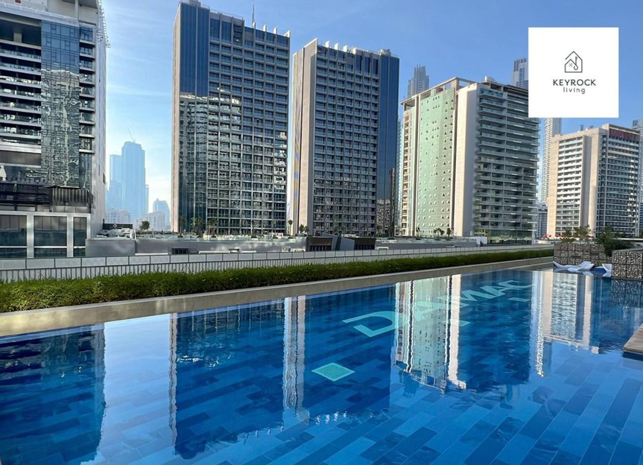 Keyrock Living - Reva Premium Dubái