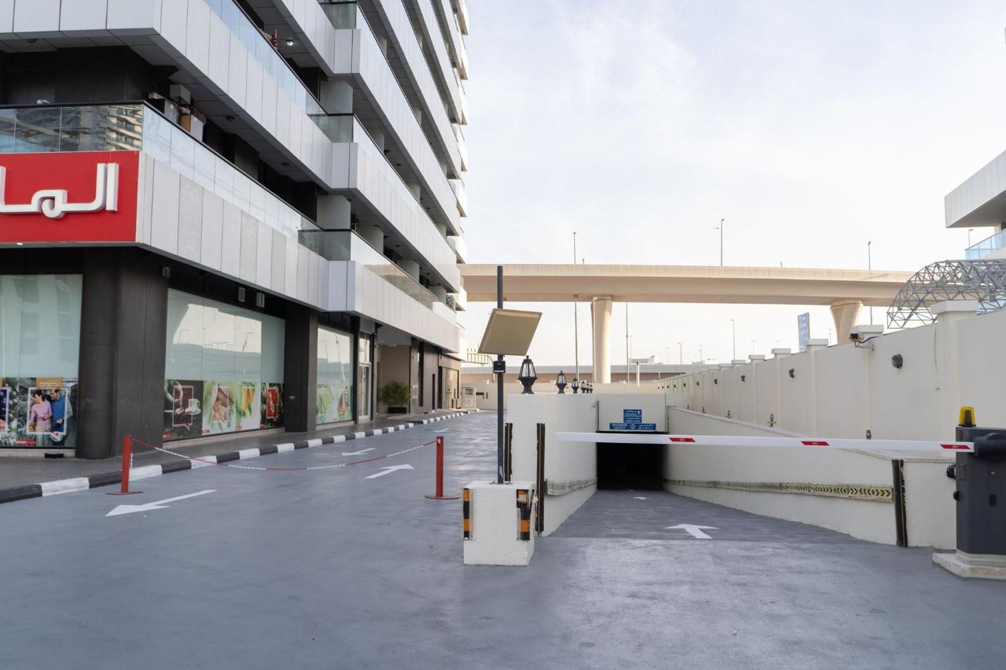 Appartement 1br In Marina Near Metro Dubaï