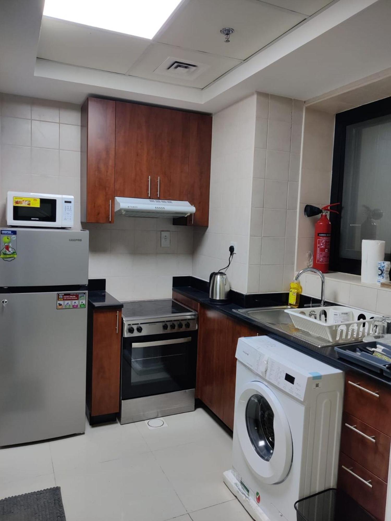 Appartement 1br In Marina Near Metro *