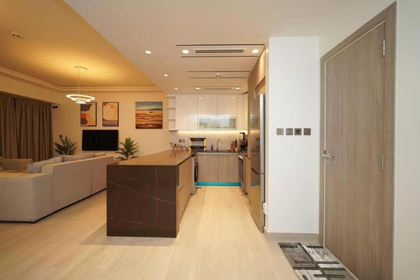 Brown Stone Homes Me Do Re Appartamento