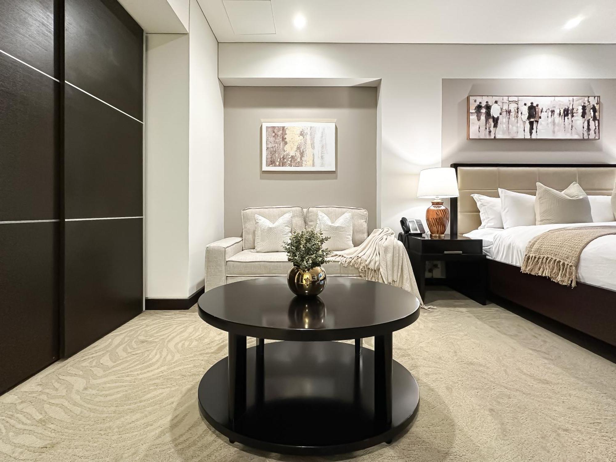 Trophy - Marina Address - Full Marina View