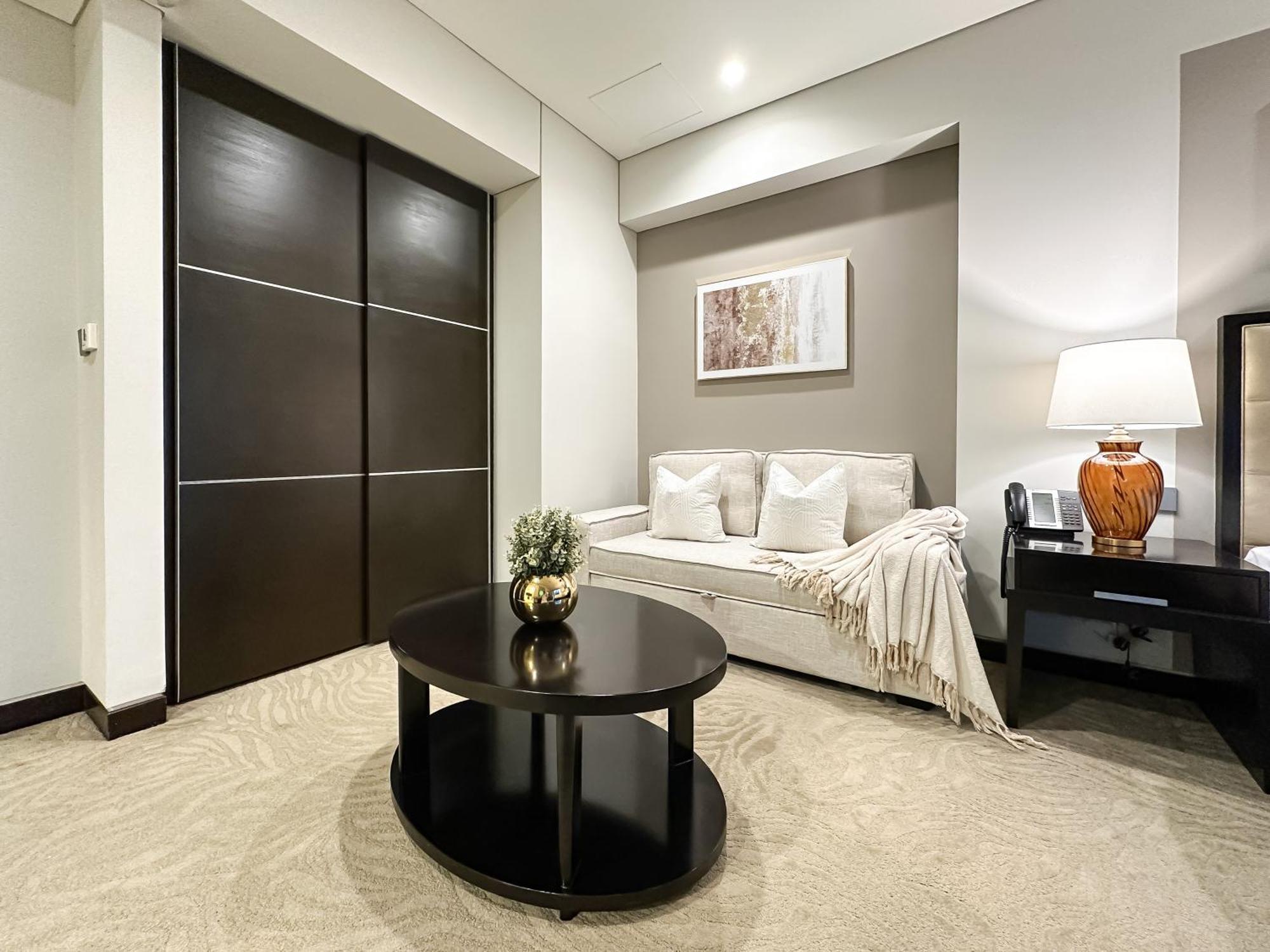 Trophy - Marina Address - Full Marina View *