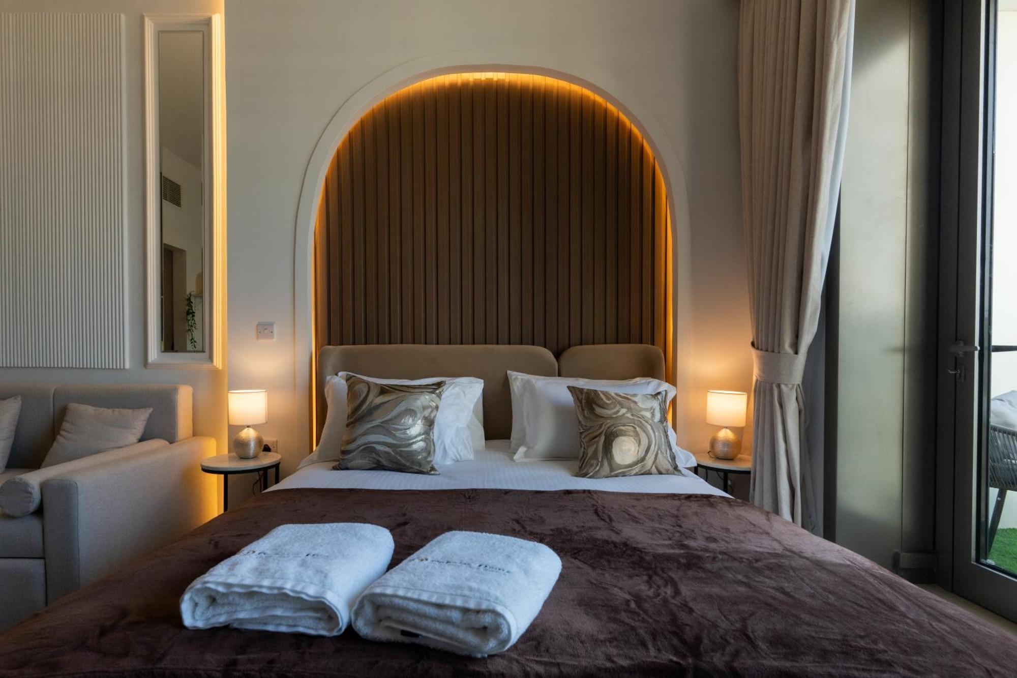 Dubaiashome - Luxury Special * Dubai