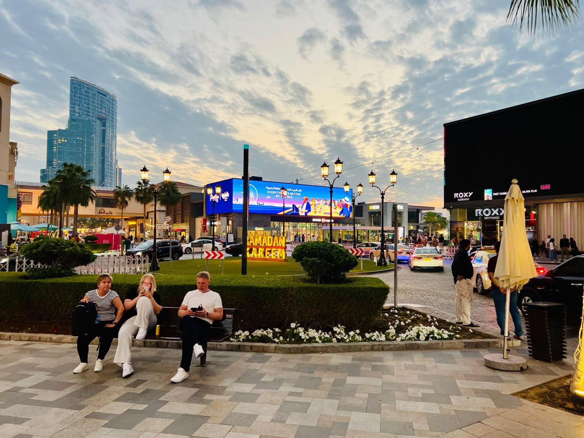 Lägenhet Opp And Club, Next To Marina Walk, Luxury *