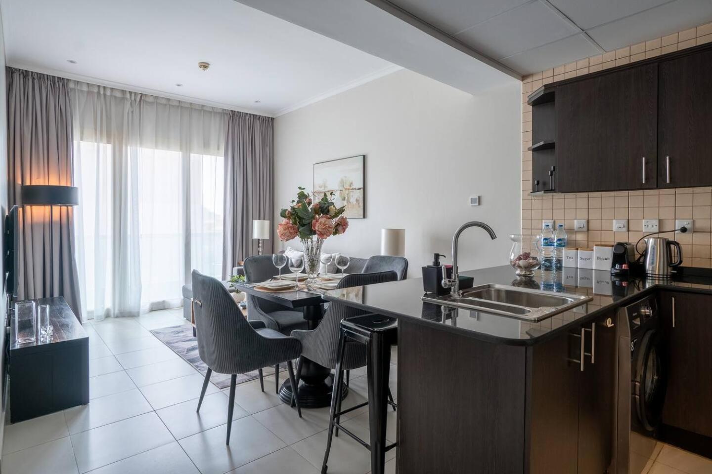 Vibrant One Bedroom In Jbr Apartamento