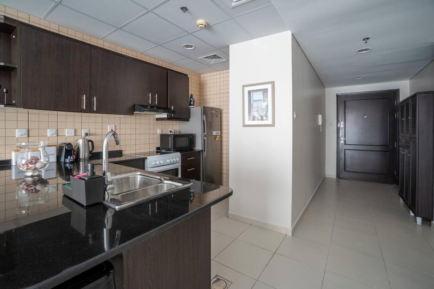 Vibrant One Bedroom In Jbr Dubái