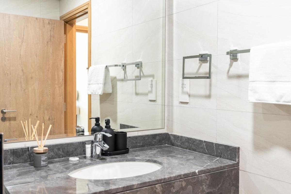 Appartement Trendy 1-bedroom For 4 In Business Bay