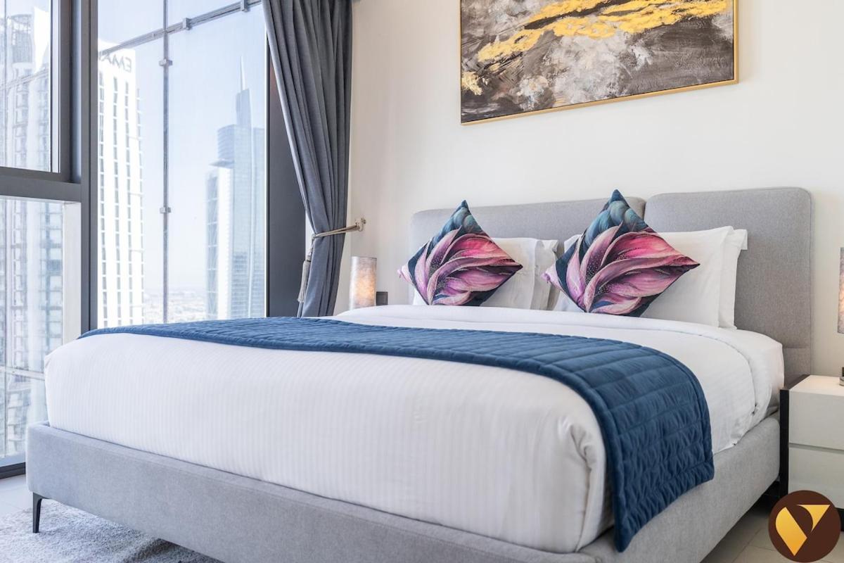 Appartement Vogue 30th Floor Skyline View With Balcony Near To Burj Khailfa And Mall, Act One By Emaar, Downtown Dubai, Sheikh Mohammed Bin Rashid Boulevard Dubaï