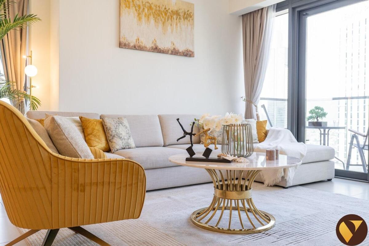 Vogue 30th Floor Skyline View With Balcony Near To Burj Khailfa And Mall, Act One By Emaar, Downtown Dubai, Sheikh Mohammed Bin Rashid Boulevard