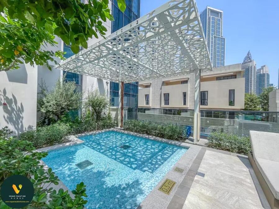 Vogue 30th Floor Skyline View With Balcony Near To Burj Khailfa And Mall, Act One By Emaar, Downtown Dubai, Sheikh Mohammed Bin Rashid Boulevard Appartement Dubaï