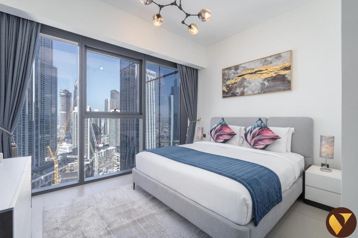 Vogue 30th Floor Skyline View With Balcony Near To Burj Khailfa And Mall, Act One By Emaar, Downtown Dubai, Sheikh Mohammed Bin Rashid Boulevard * Dubaï