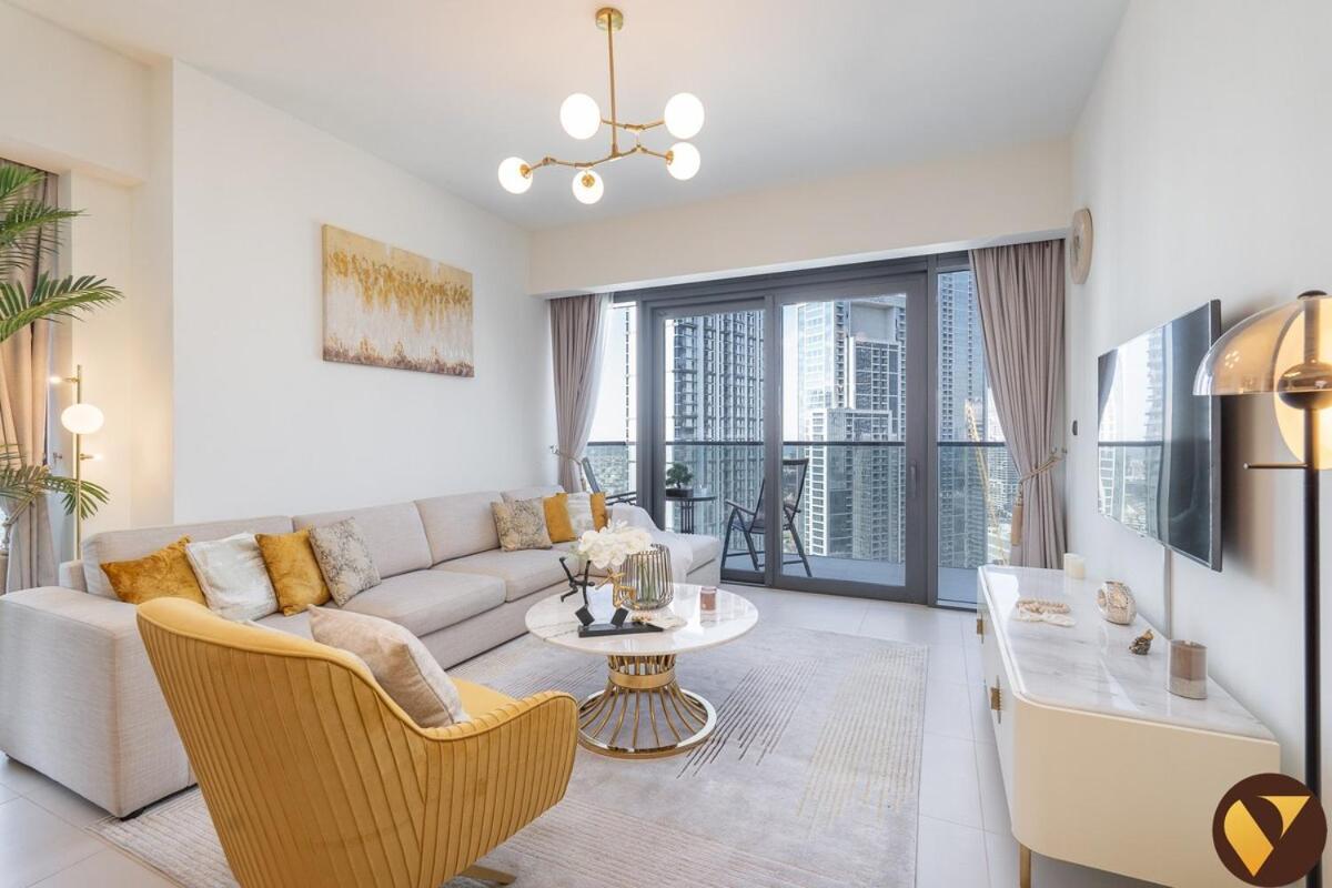 Vogue 30th Floor Skyline View With Balcony Near To Burj Khailfa And Mall, Act One By Emaar, Downtown Dubai, Sheikh Mohammed Bin Rashid Boulevard * Dubaï