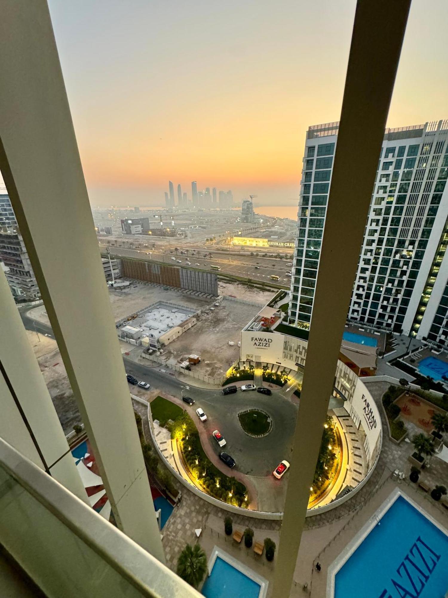 Appartement Farhad Azizi Al Jaddaf Sleek