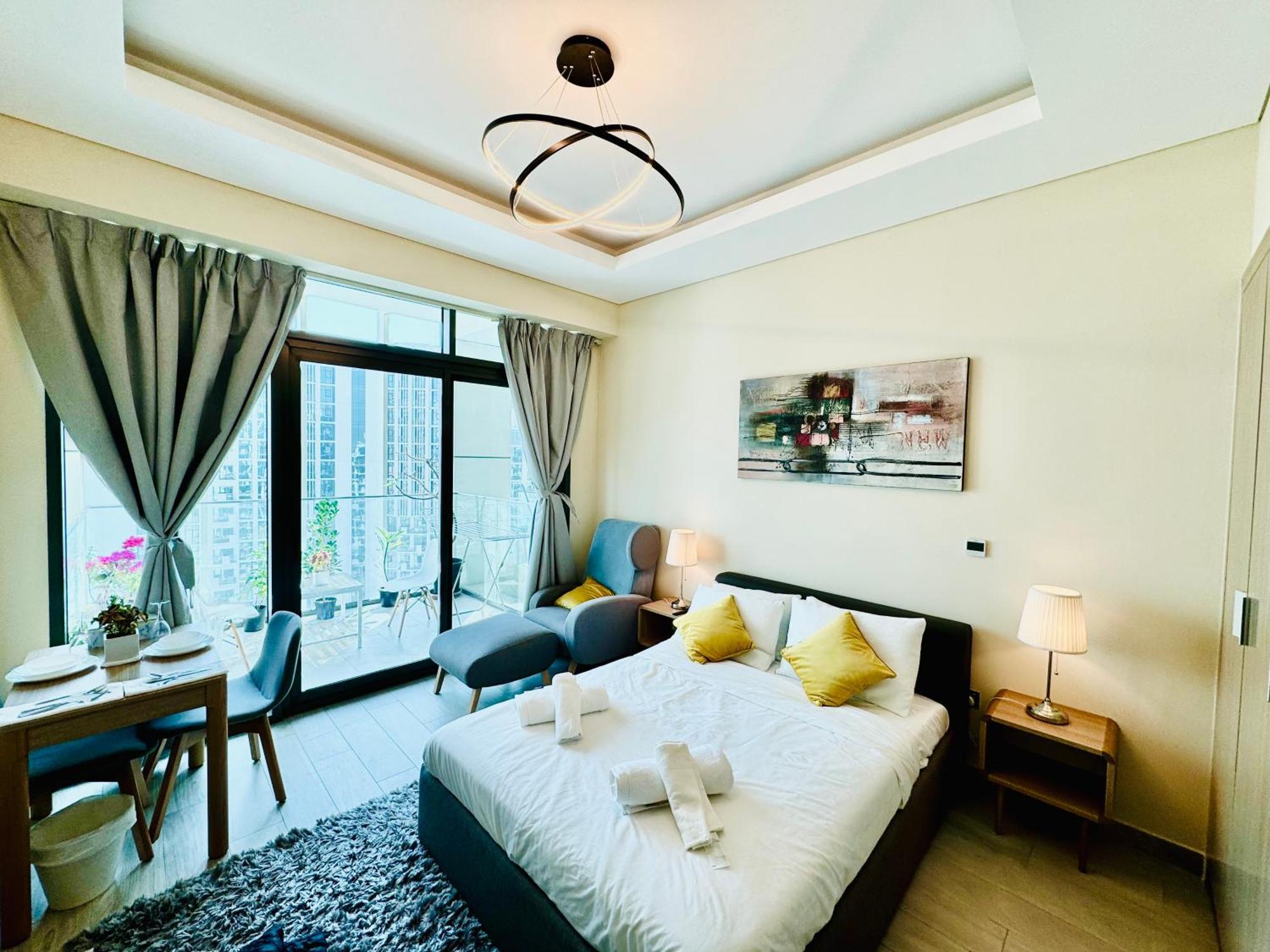 Farhad Azizi Al Jaddaf Sleek Appartement Dubaï