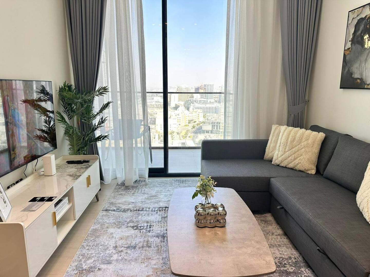 Cozy Modern 1-bedroom In Jvc Apartamento