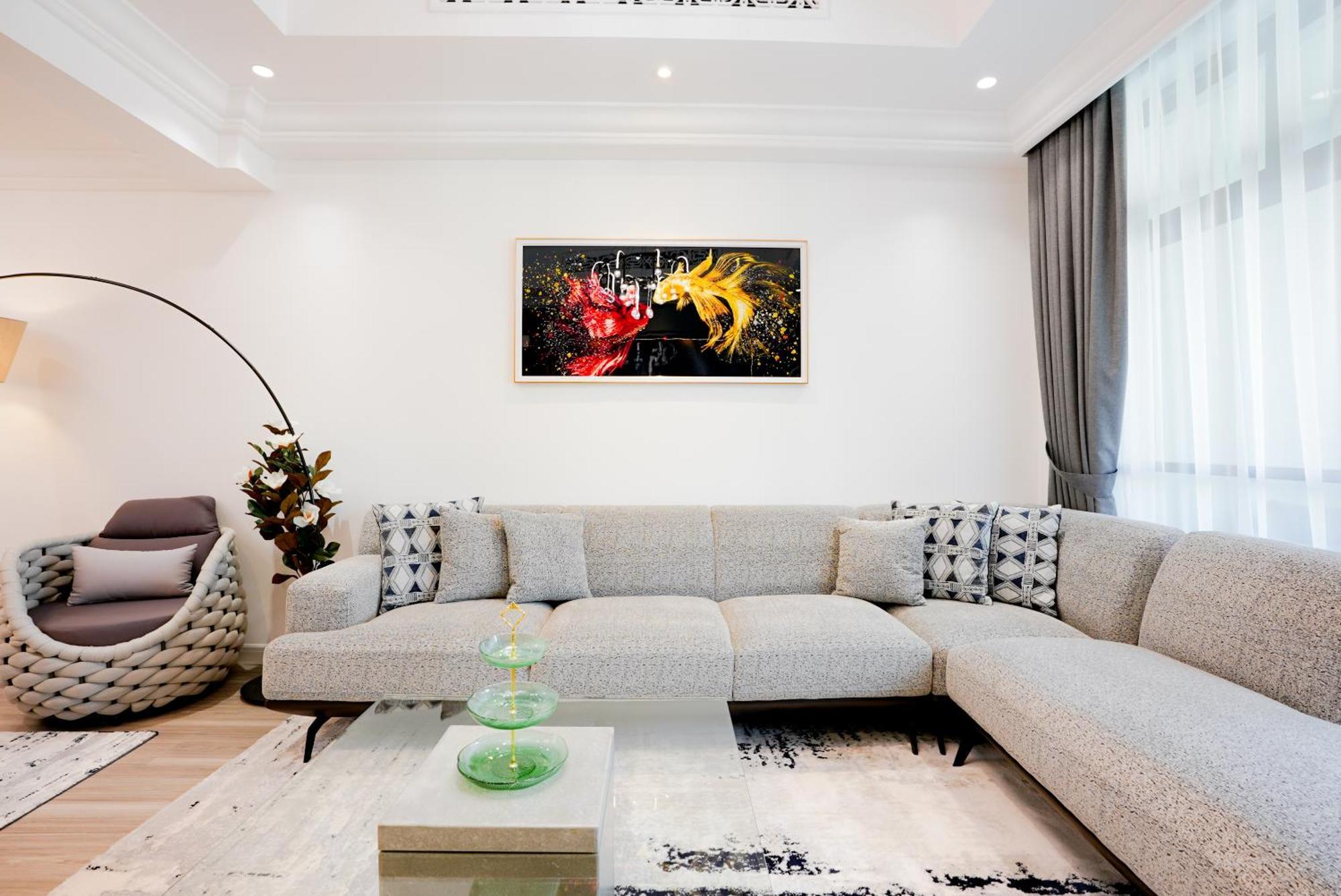 Luxurious 2 Bedroom With Mall Fountain View Facing Burj Khalifa *
