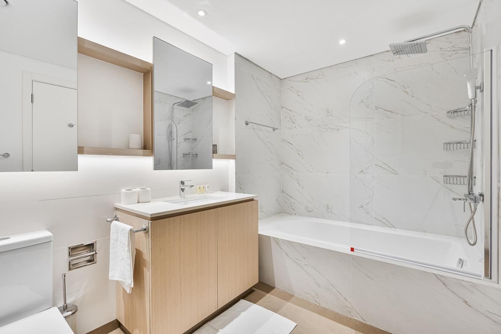 Stylish 1br With Gym, Pool & Private Parking * Dubaï