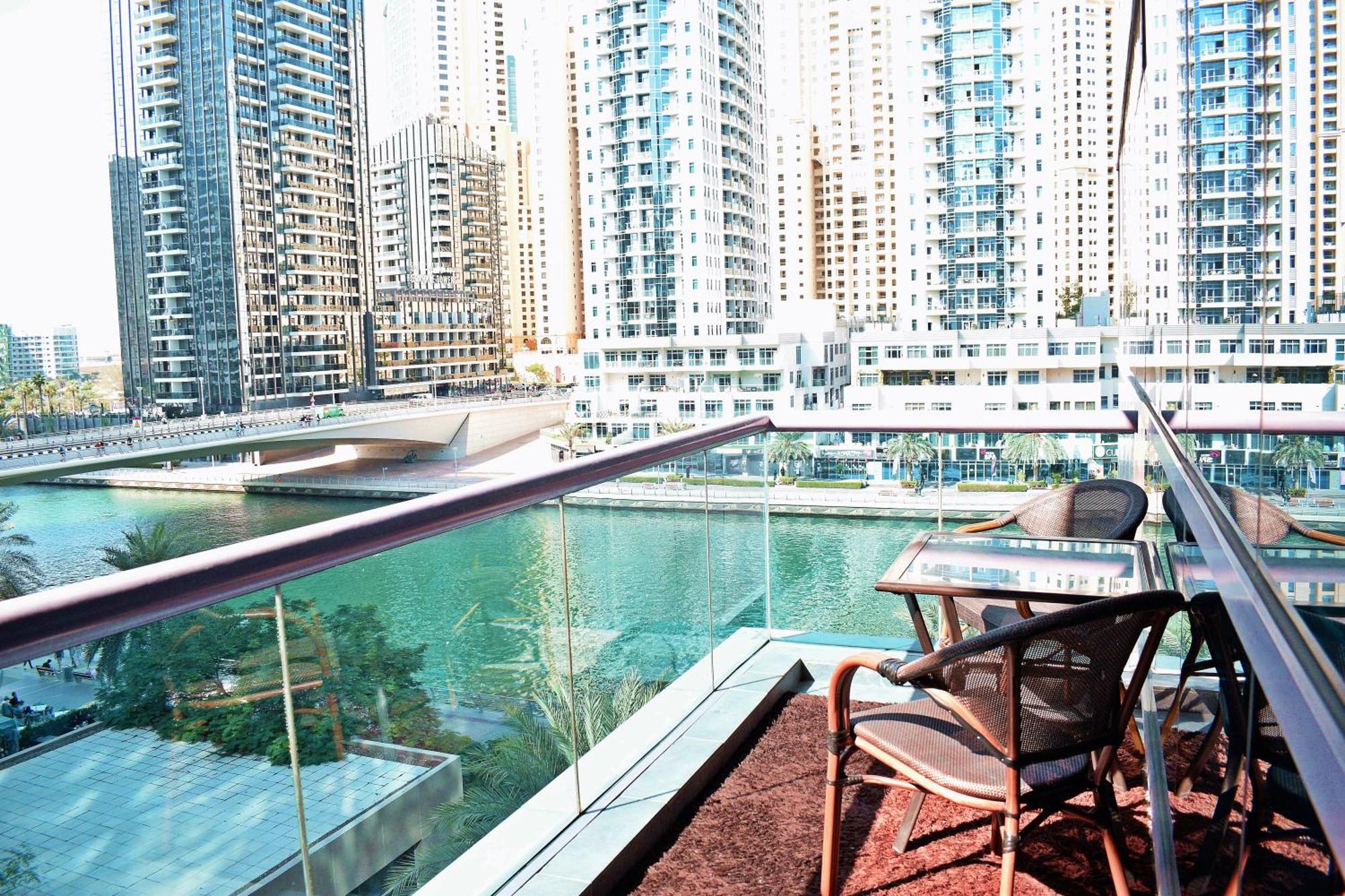 Stylish Marina View With Private Marina Walk Access Appartement Dubaï