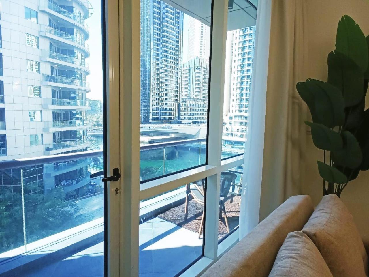 Stylish Marina View With Private Marina Walk Access *