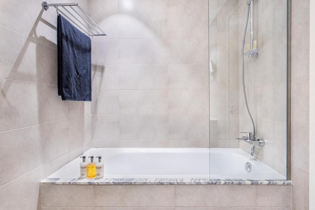 Paramount Midtown 2br With Burj Khalifa Views Appartamento Dubai