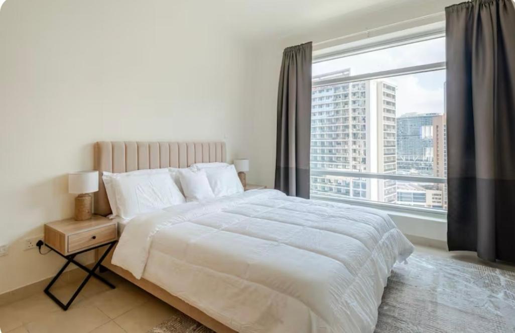 Downtown 2 Bedroom Family Opposite Mall & Fountain Dubái