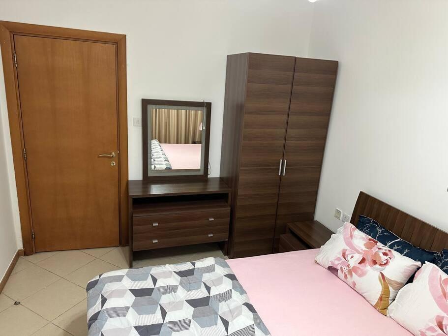 1 B/r In Marina Price Appartement *