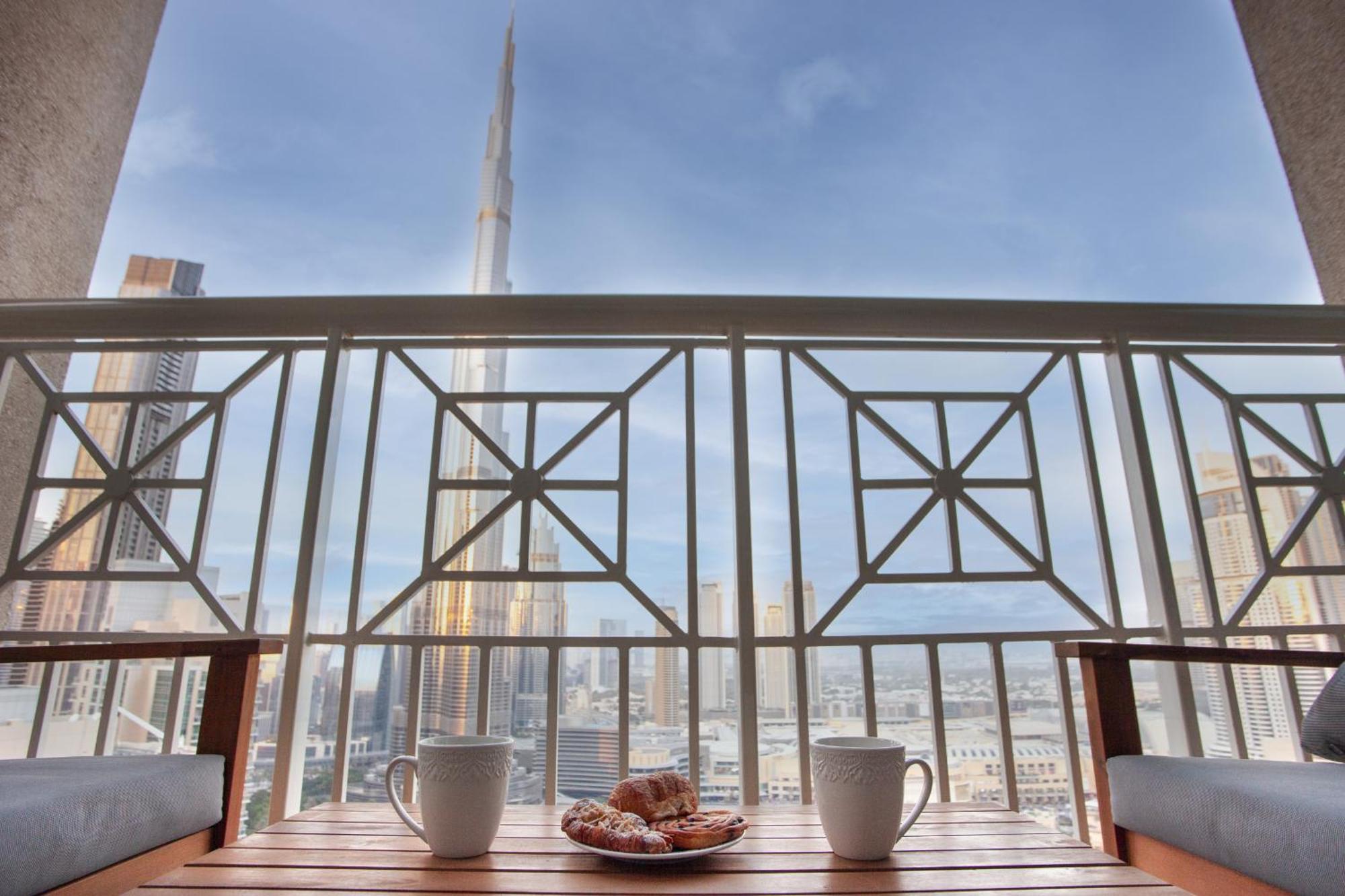 Signature Burj Khalifa View Apartamento Dubái