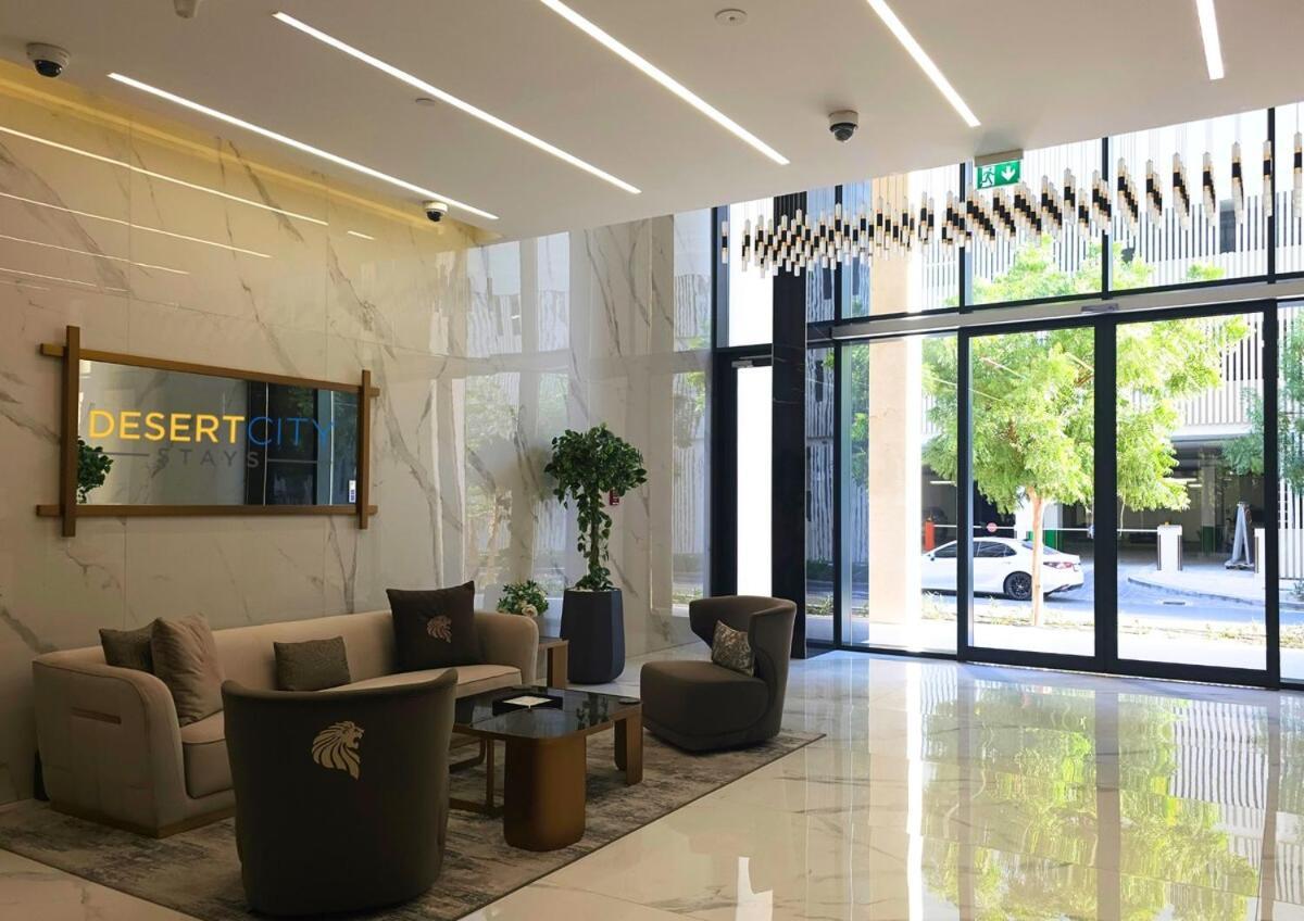 Chic 2 Bed In Hills, Hosted By Desert Dubaï