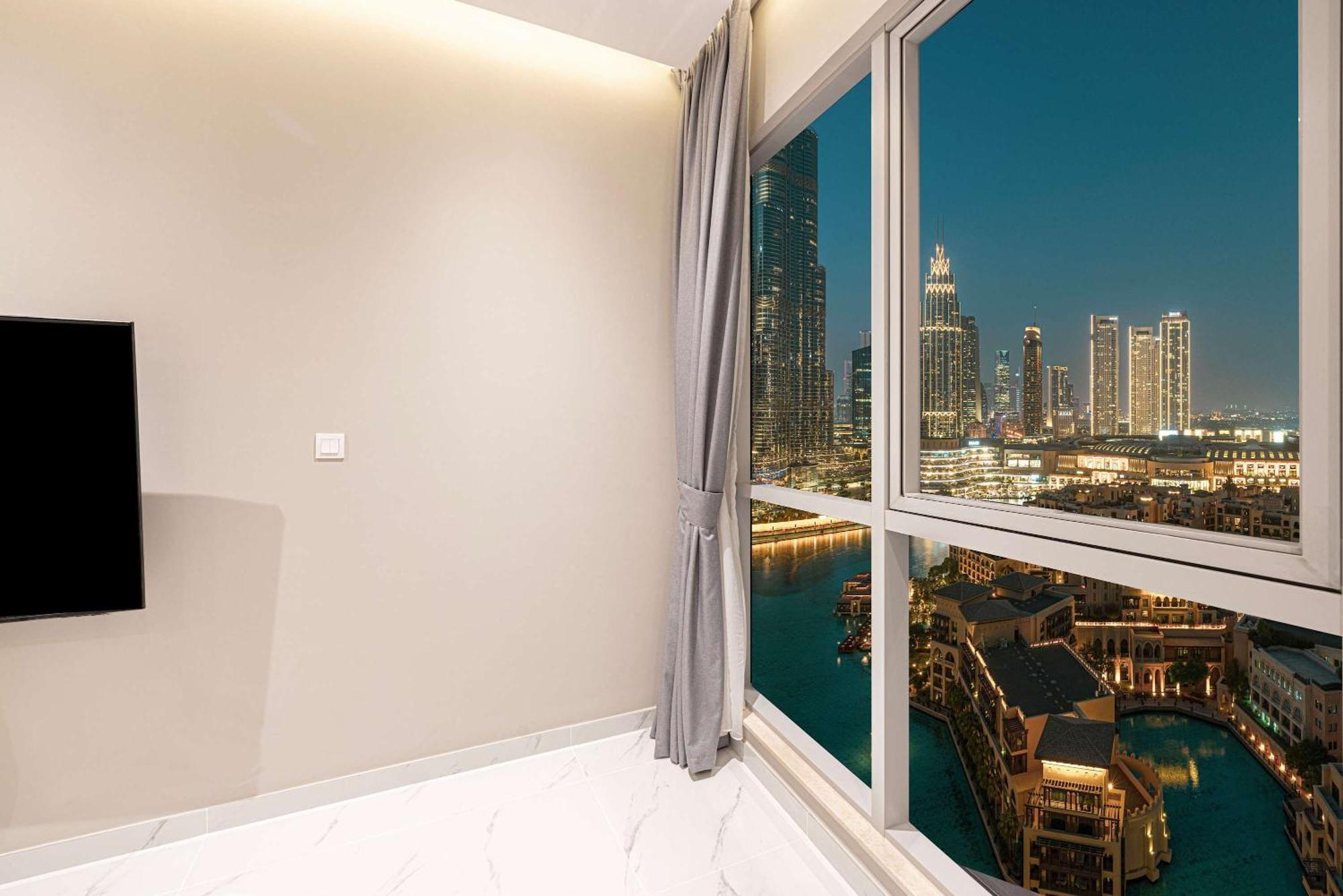 Downtown Sanctuary Iconic Burj Views & Luxury Living Appartamento Dubai