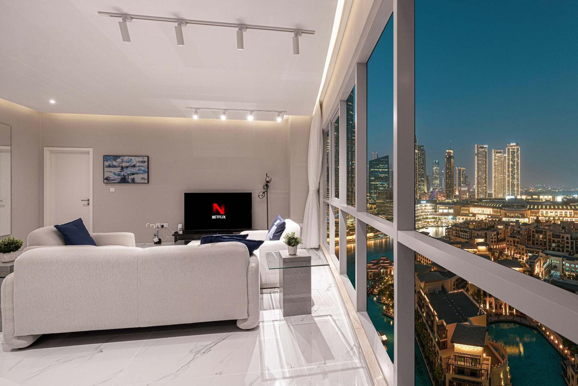 Appartamento Downtown Sanctuary Iconic Burj Views & Luxury Living