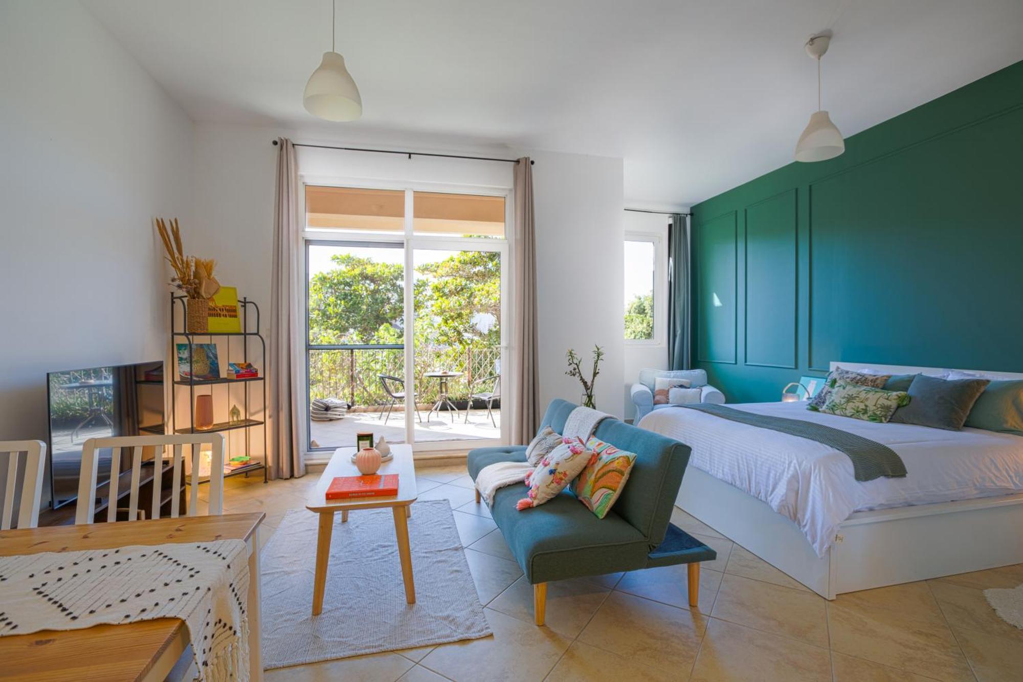 Spacious In A Oasis Appartement
