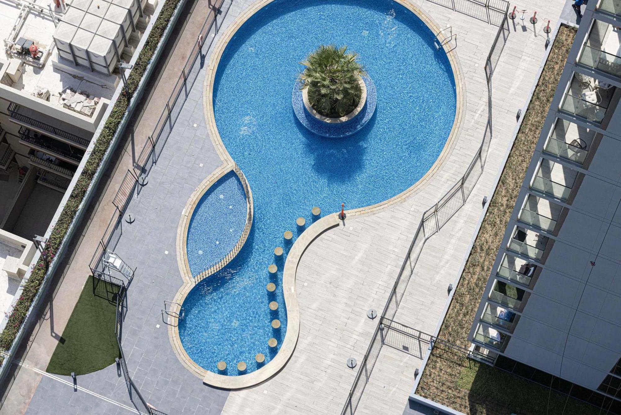 Apartment Stylish 1-bedroom With Premium Amenities