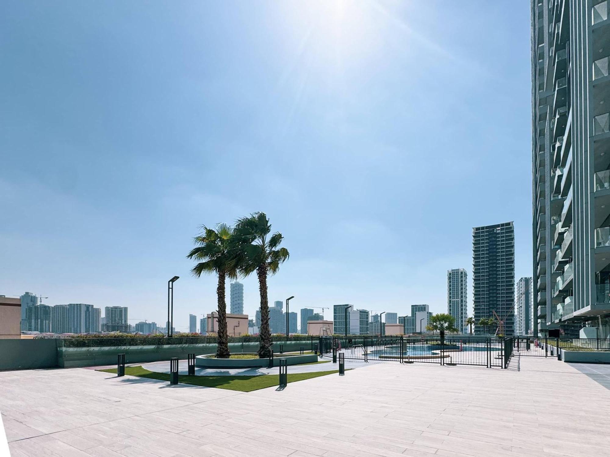 Apartment Stylish 1-bedroom With Premium Amenities Dubai