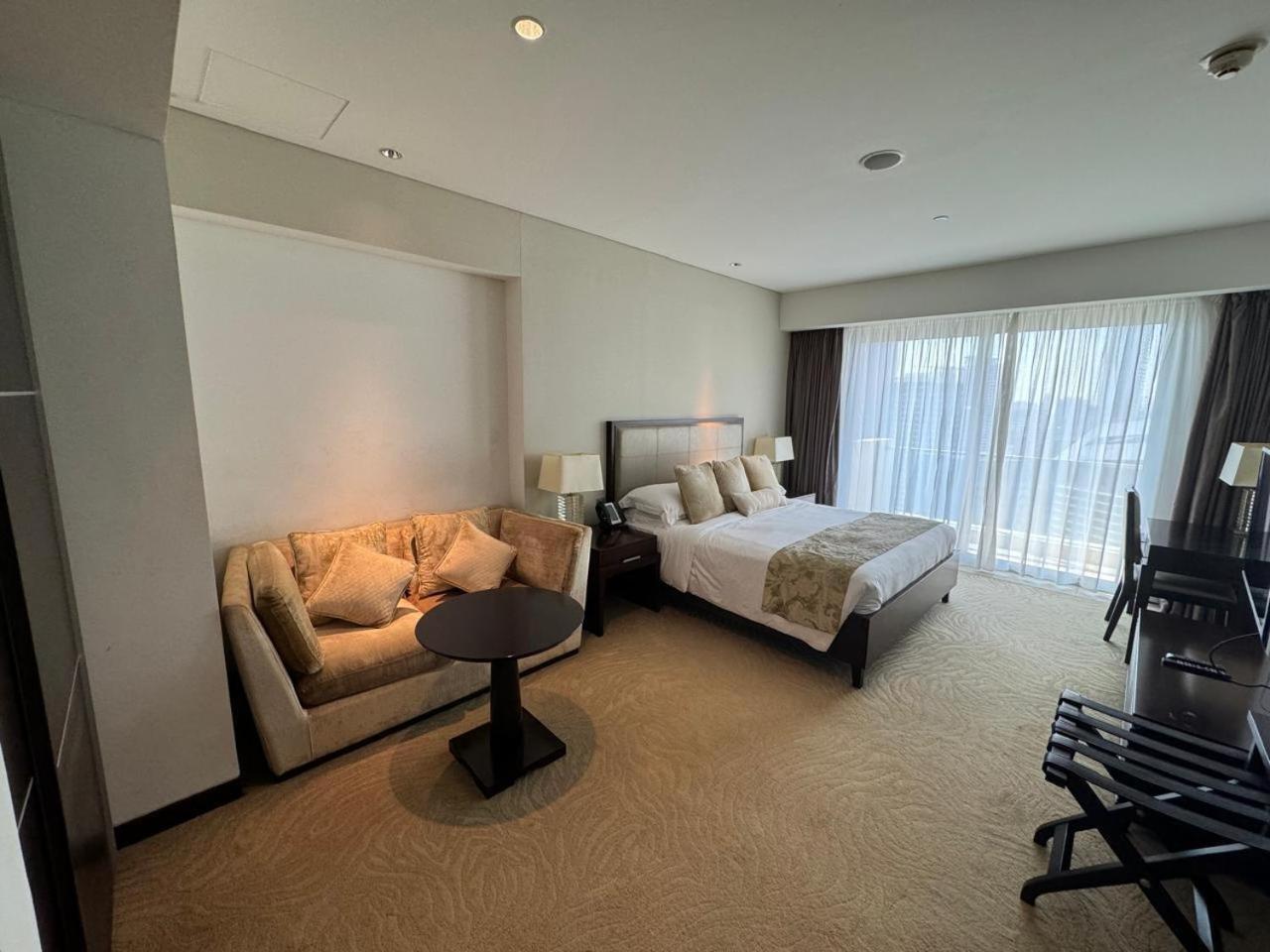 Appartement Stylish Retreat In Marina Prime Location & Stunning Views Dubaï