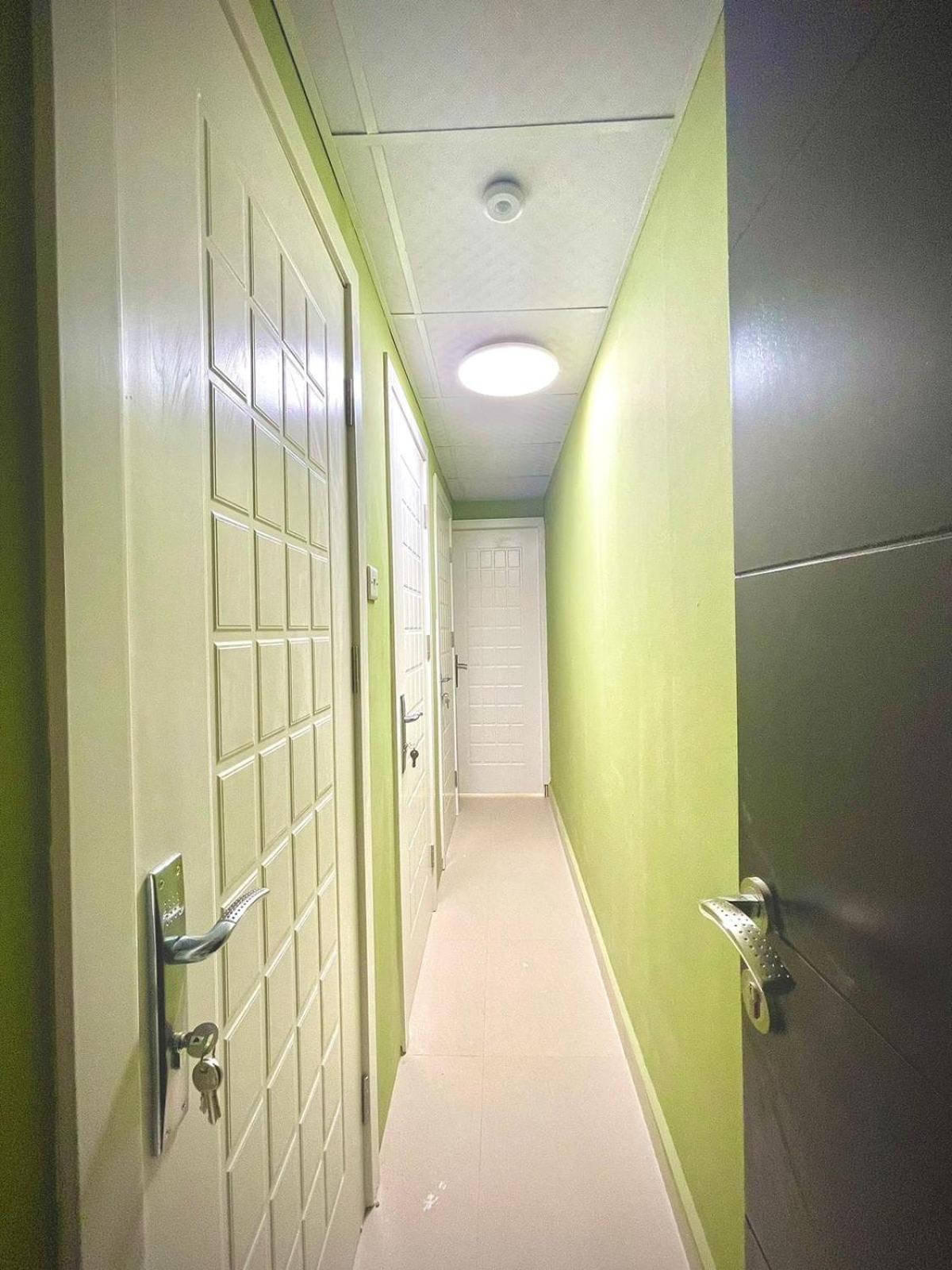 Hotel cinta Partition Dubai