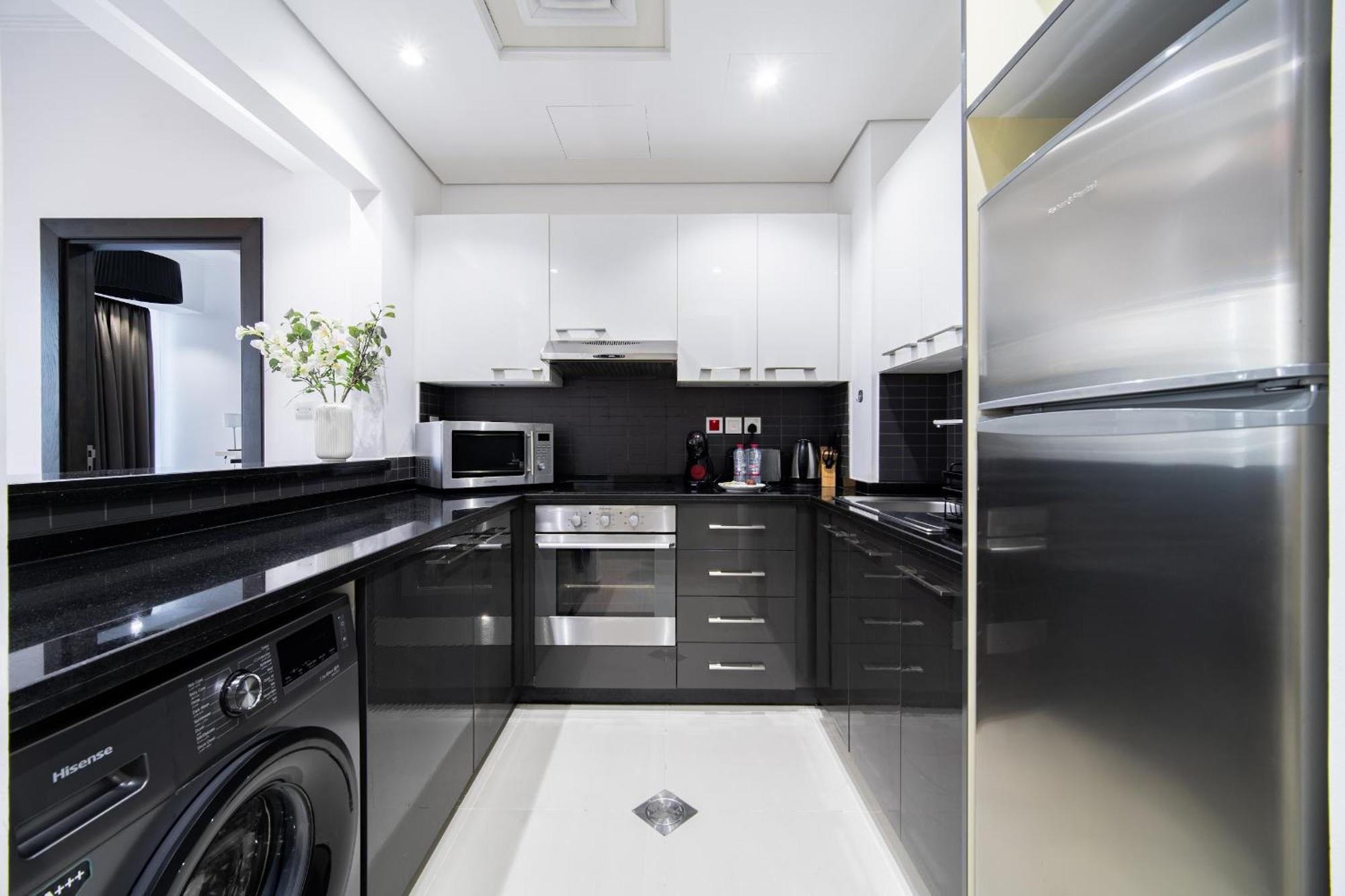 Apartamento Silverene Tower, 28th-floor Marina View, Walk To Dubai