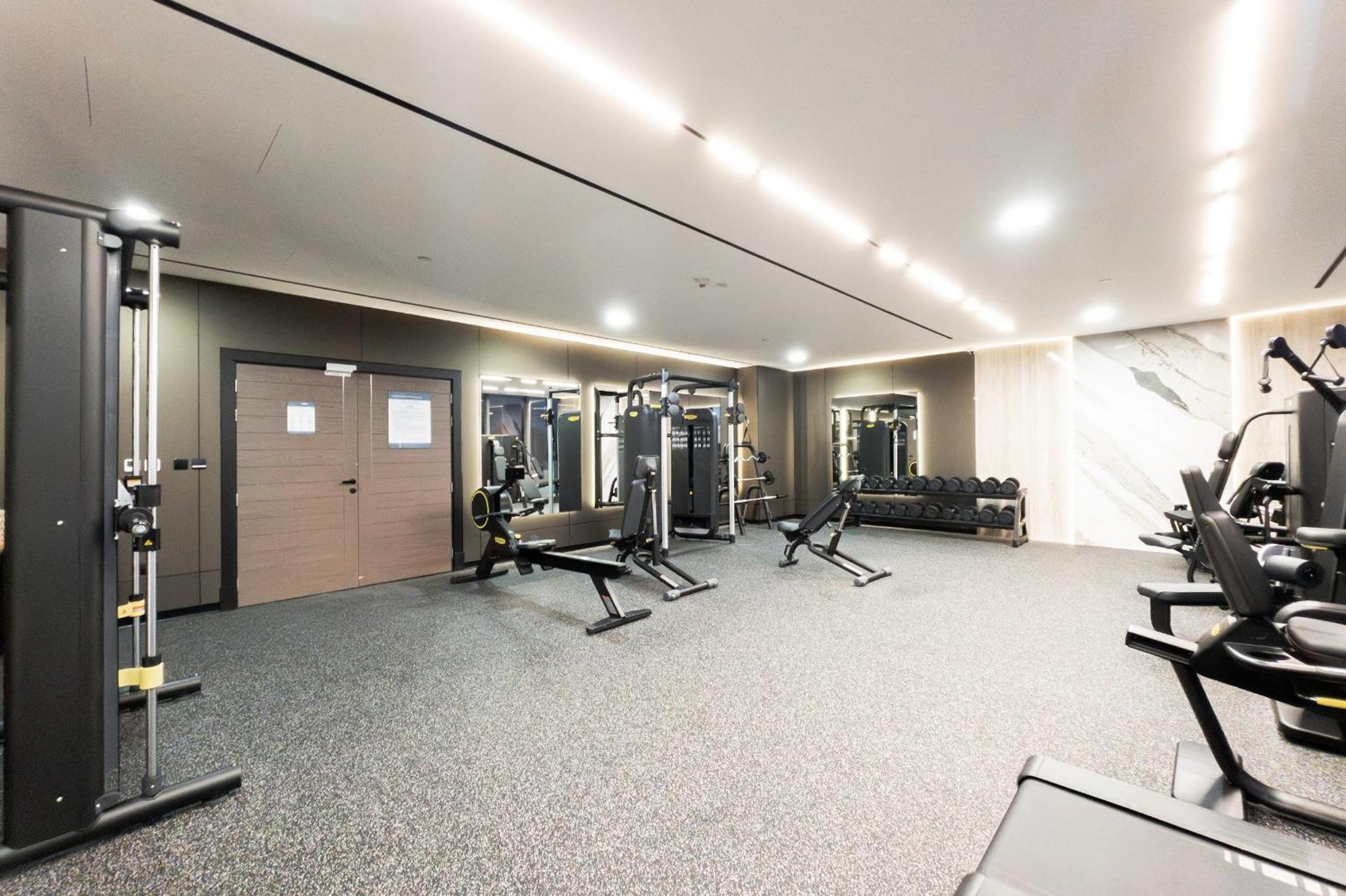 Silverene Tower, 28th-floor Marina View, Walk To Apartamento