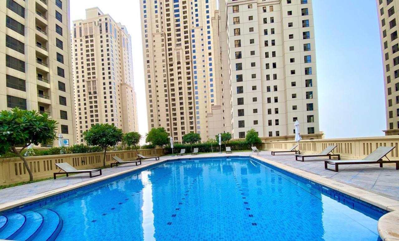 Star - Walk Jbr Gazde/Camere de închiriat *