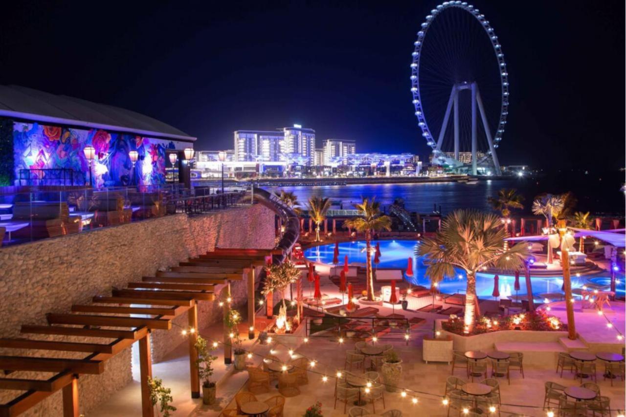 Gazde/Camere de închiriat Star - Walk Jbr Dubai