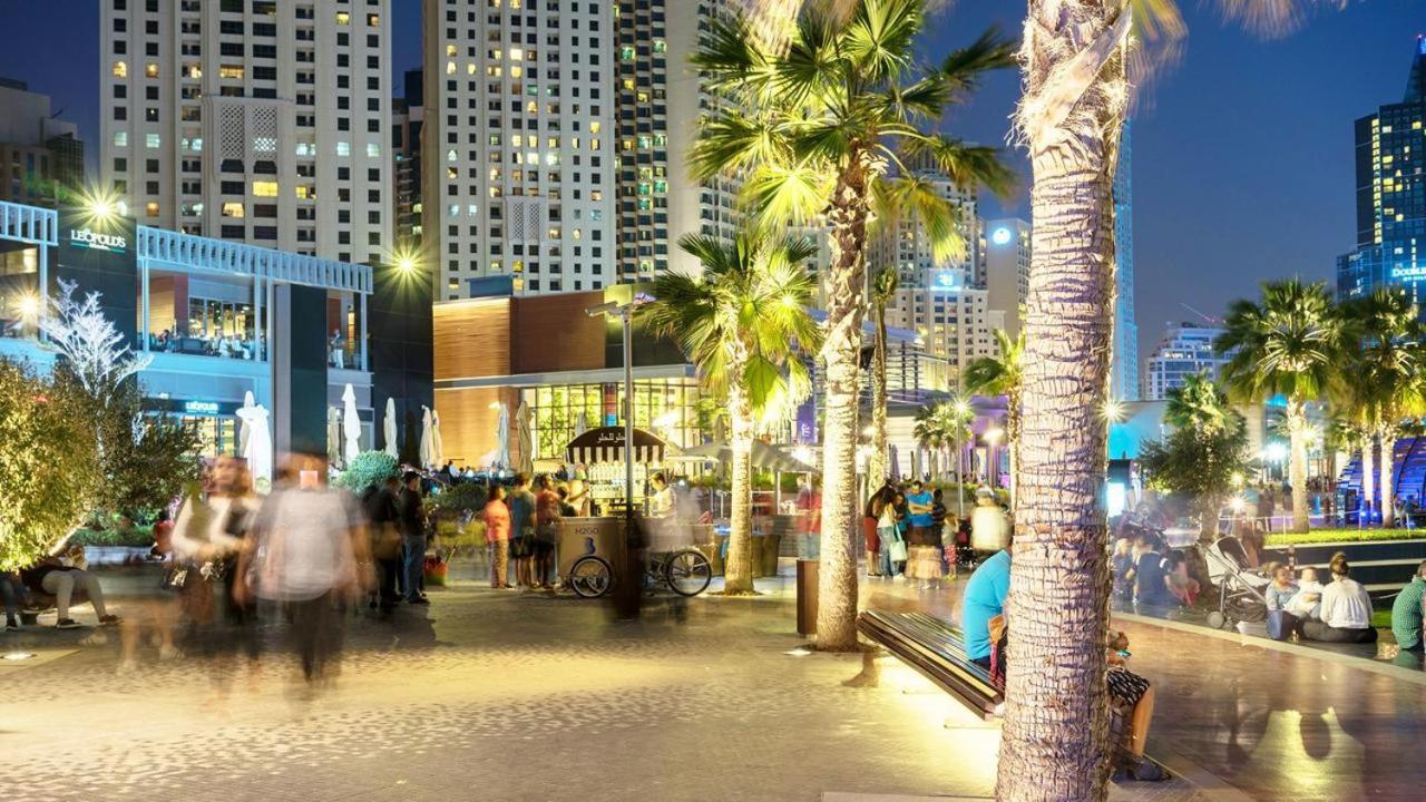 Gazde/Camere de închiriat Star - Walk Jbr Dubai
