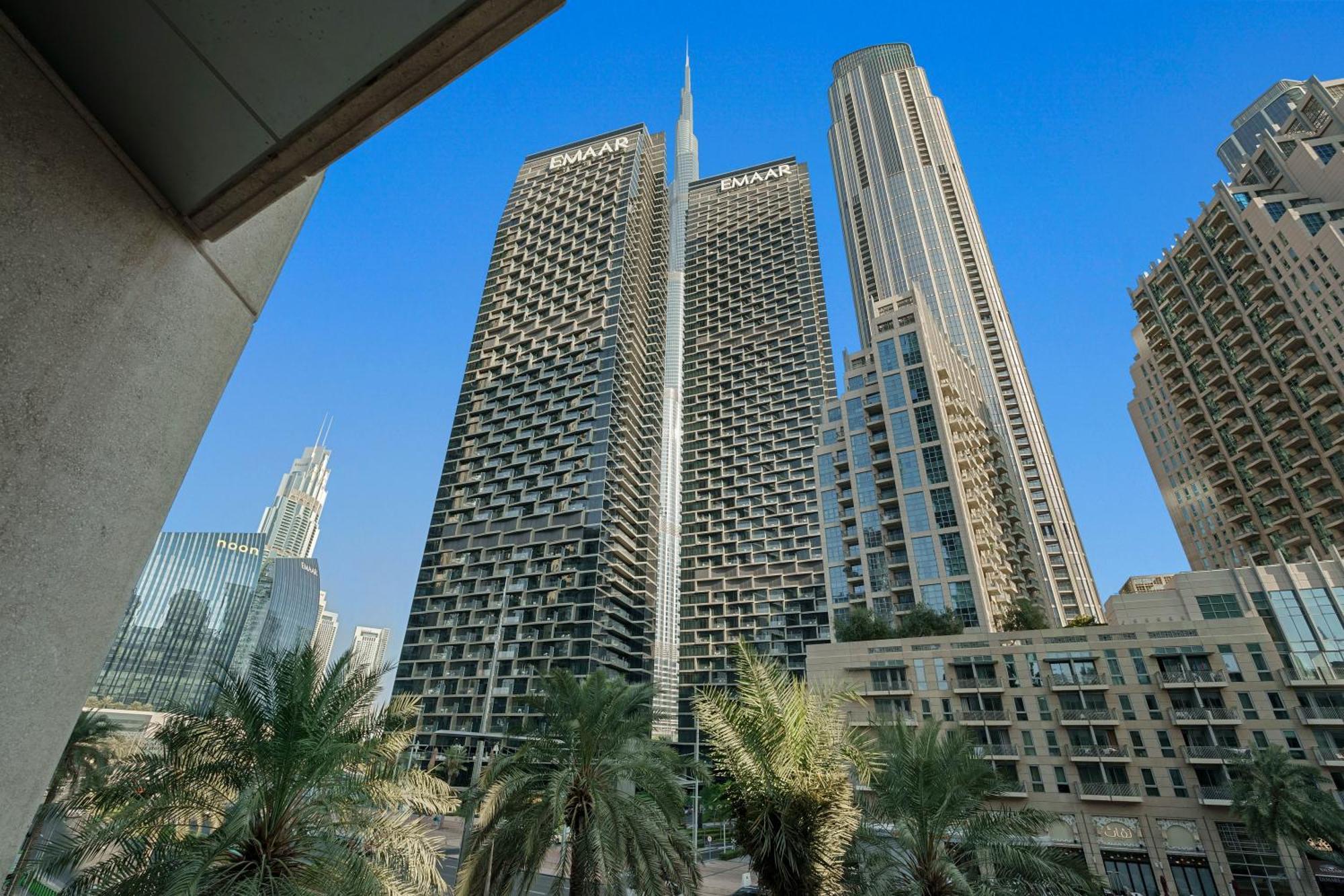 1 Bedroom Exquisite Urban Living In Downtown *
