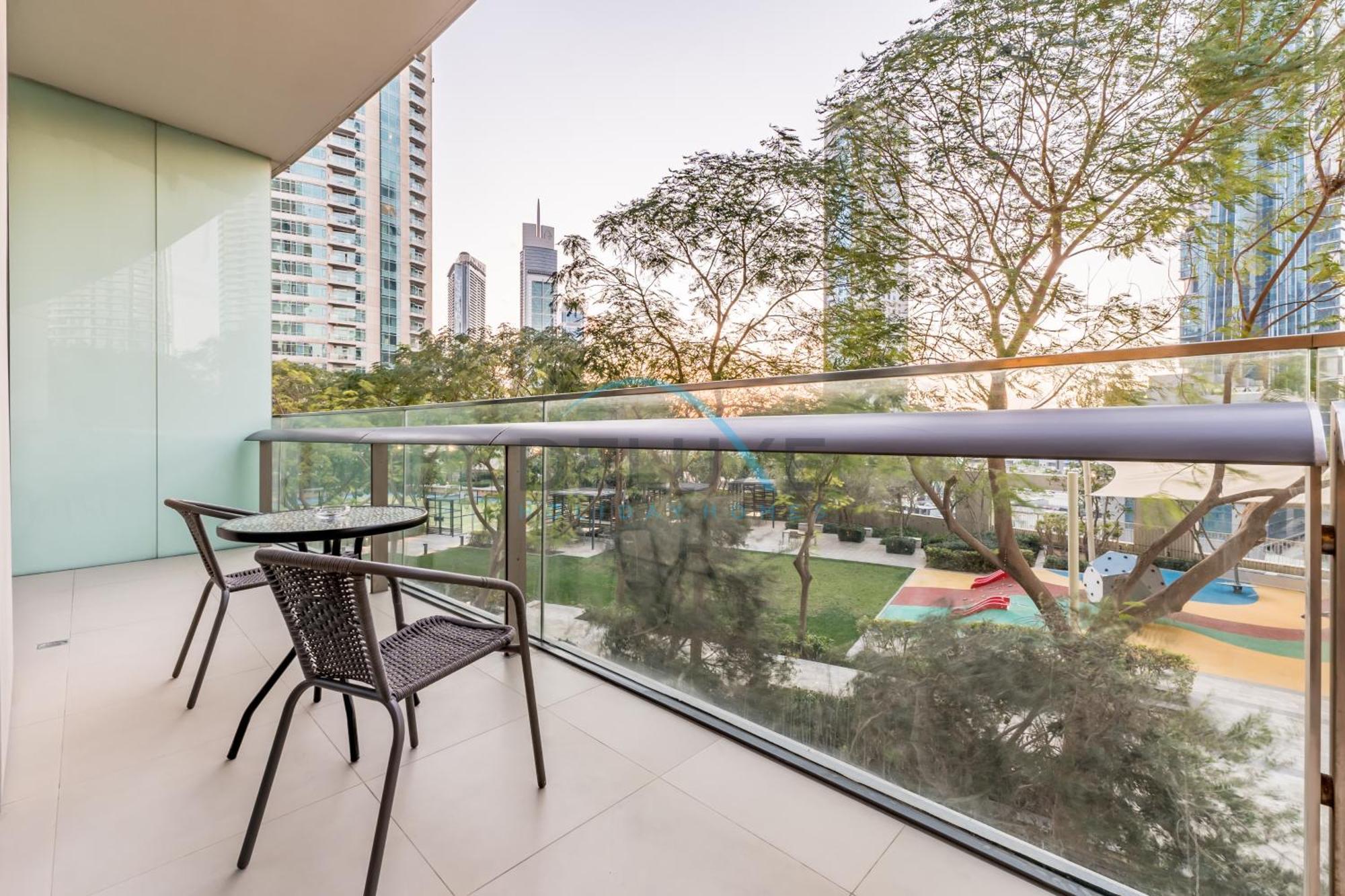 Views 2br Close To Burj Khalifa & Mall, Burj Vista Tower 2, Downtown By Deluxe Homes Appartement Dubaï