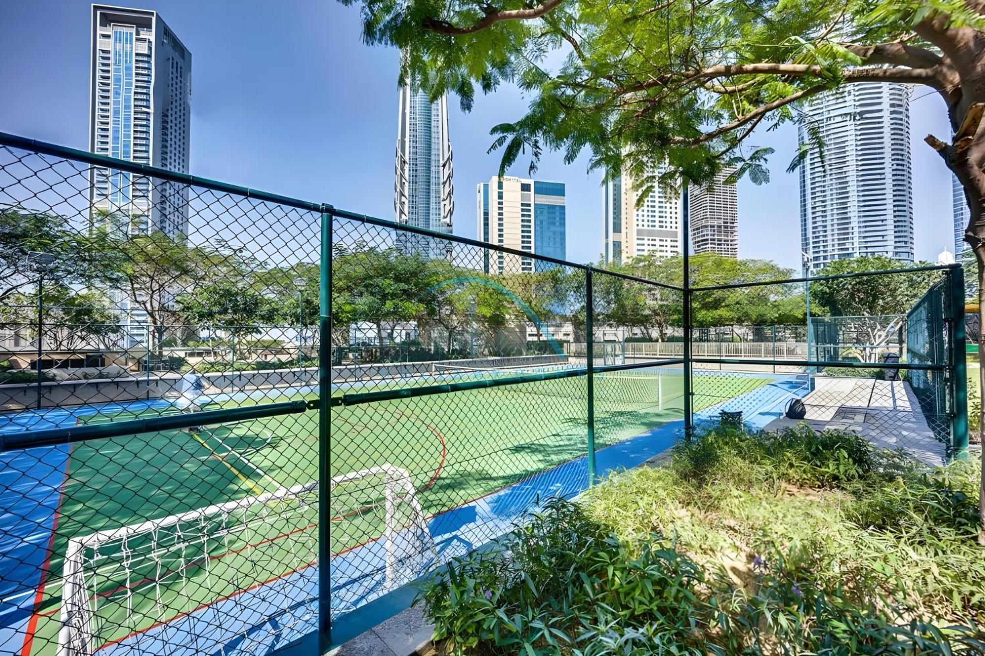 Views 2br Close To Burj Khalifa & Mall, Burj Vista Tower 2, Downtown By Deluxe Homes Dubaï