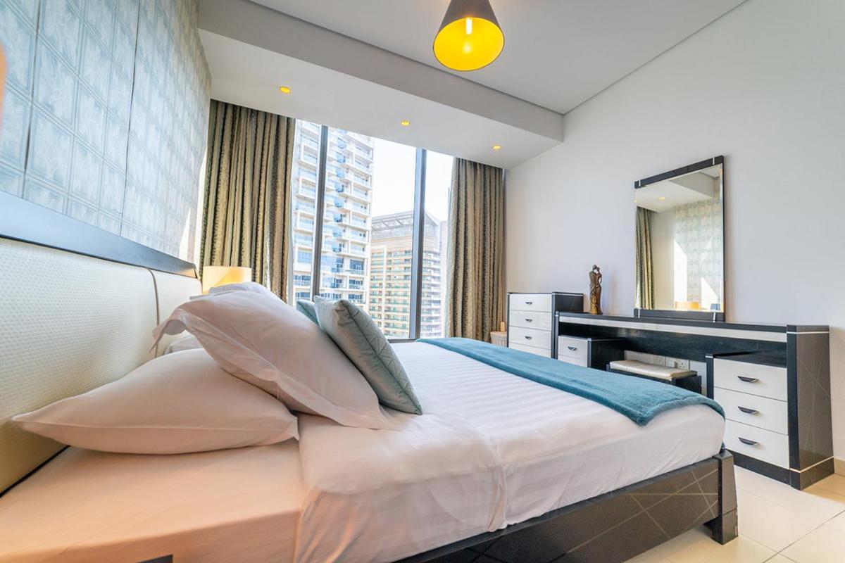 Appartement 1br Spacious In Silverene Tower - Marina By Pk Holidays *