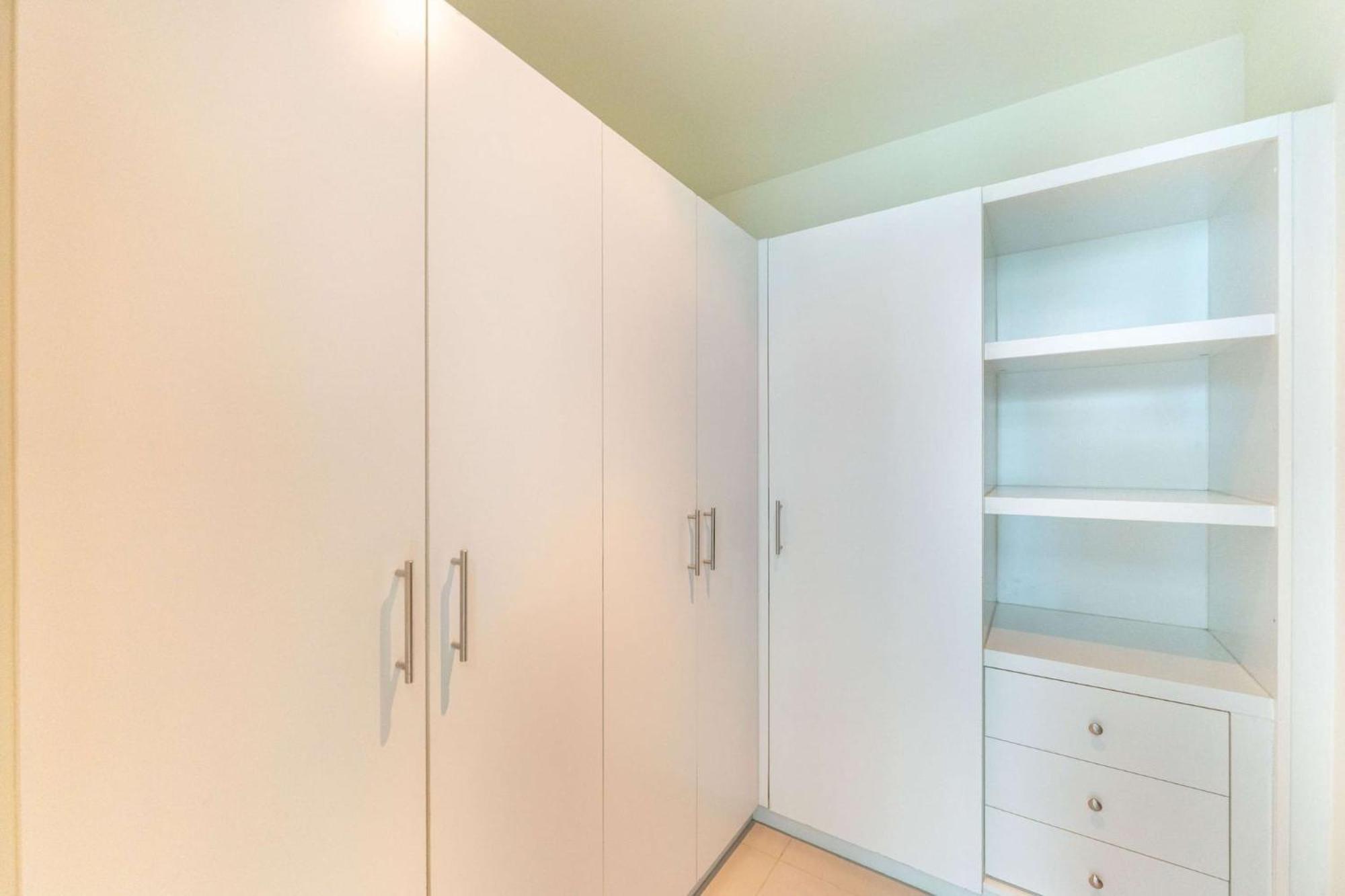 Luxurious 2 Bedroom Delphine Tower By Pk Holidays Appartement Dubaï