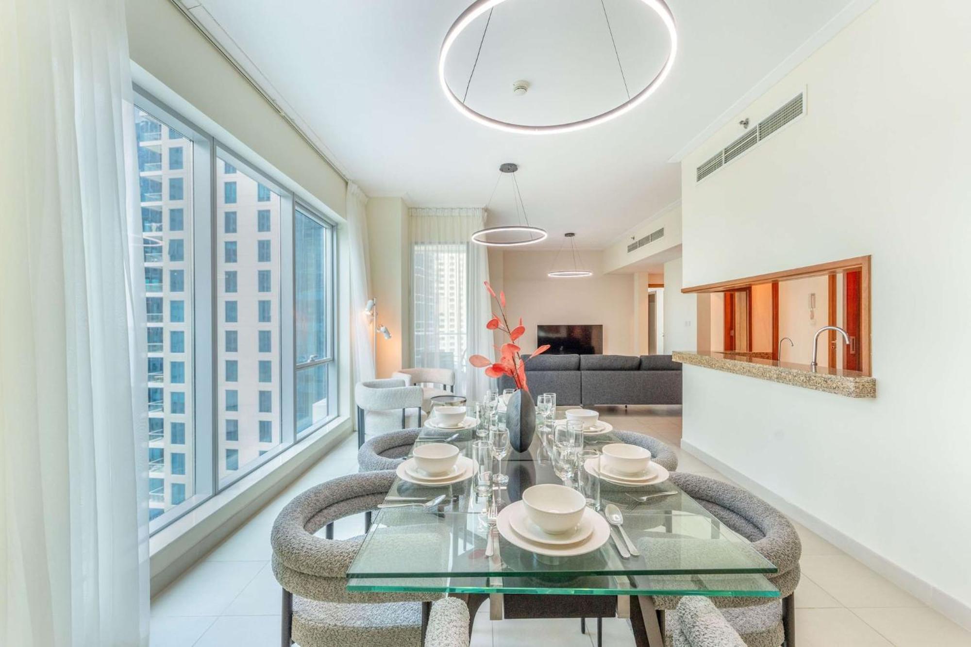 Luxurious 2 Bedroom Delphine Tower By Pk Holidays Appartement Dubaï
