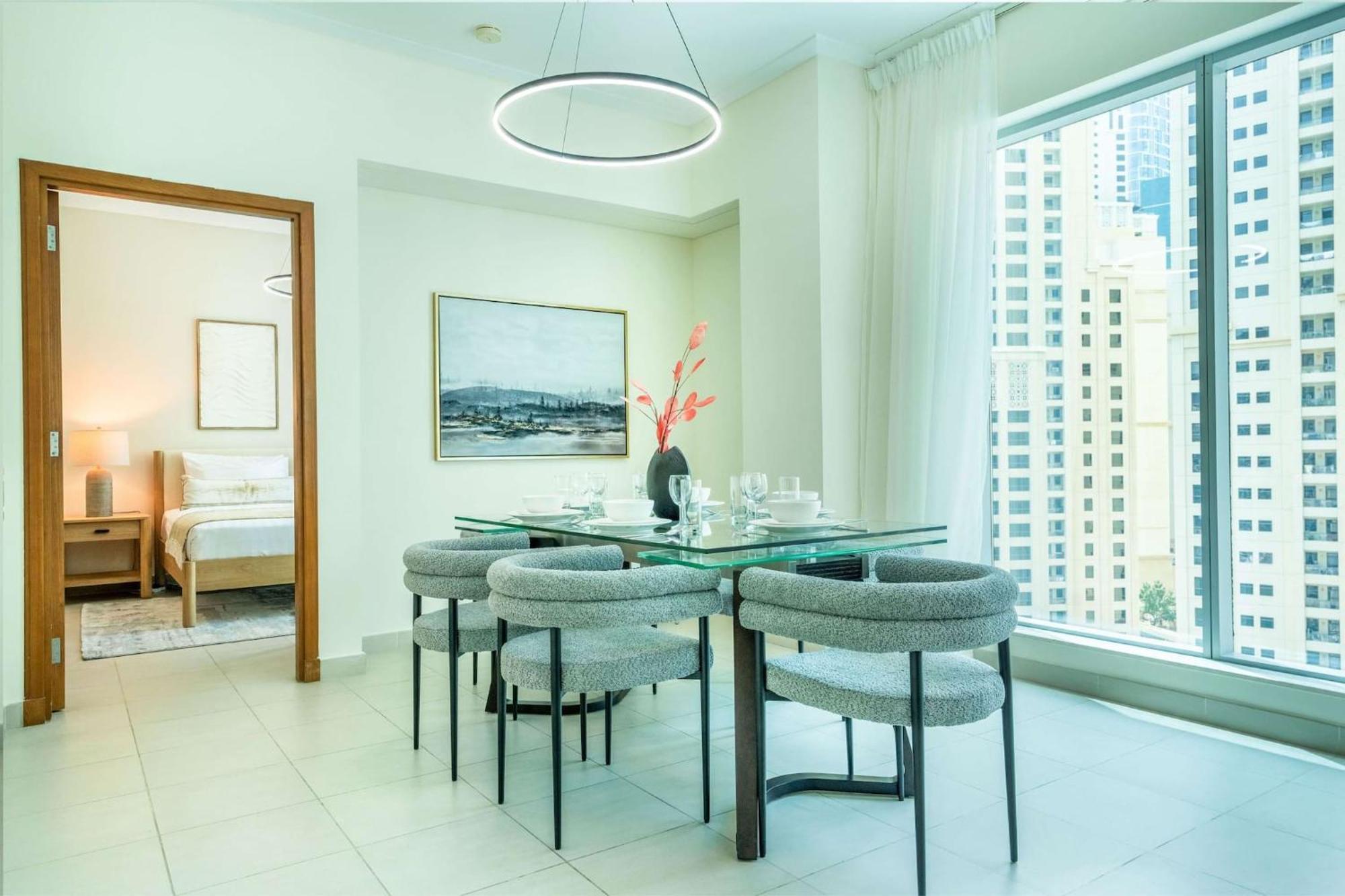 Luxurious 2 Bedroom Delphine Tower By Pk Holidays * Dubaï