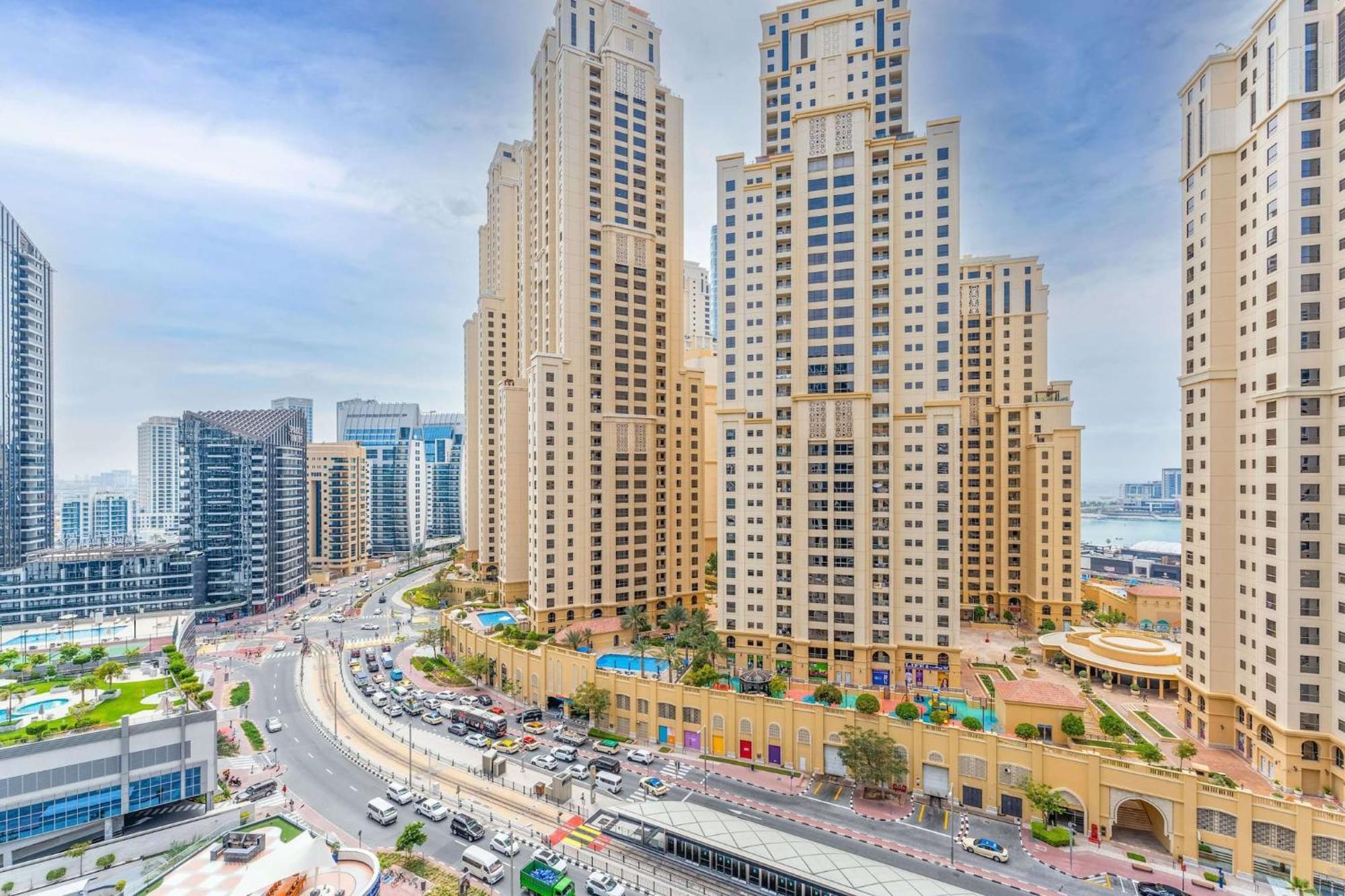 Luxurious 2 Bedroom Delphine Tower By Pk Holidays Appartement Dubaï