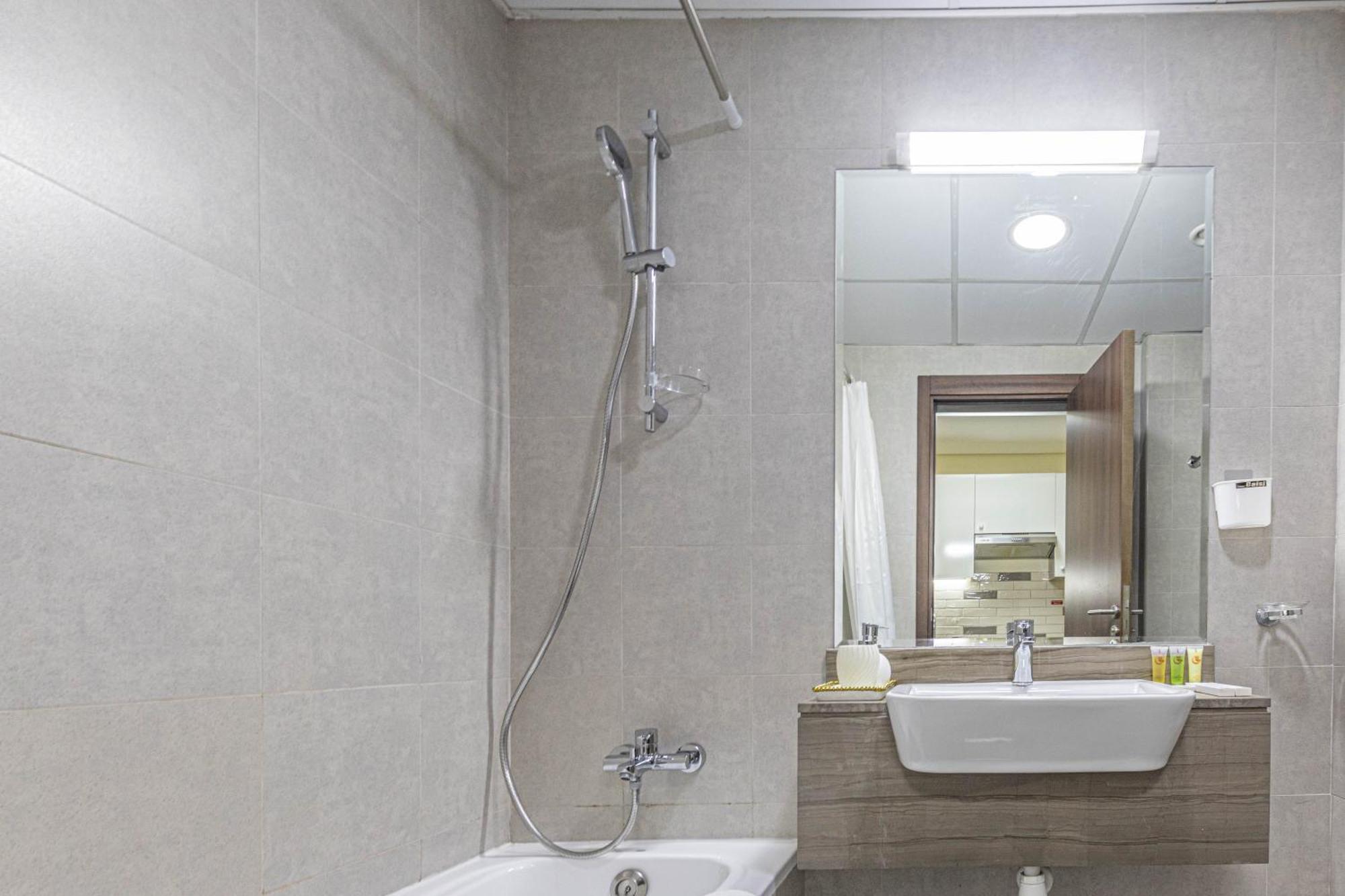 Apartment Cozy In Azizi Shaista, Prime Al Furjan Dubai