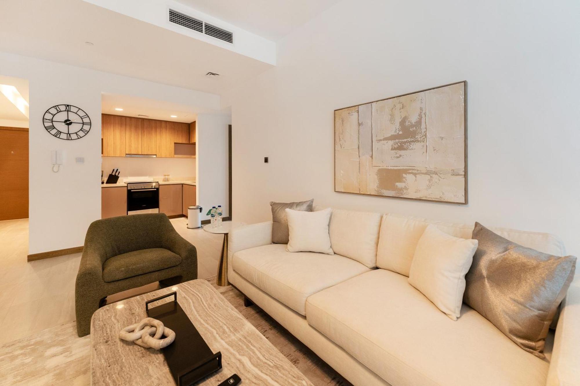 Appartement Fam Living Contemporary 2br Oasis Waterfront Comfort Close To Downtown